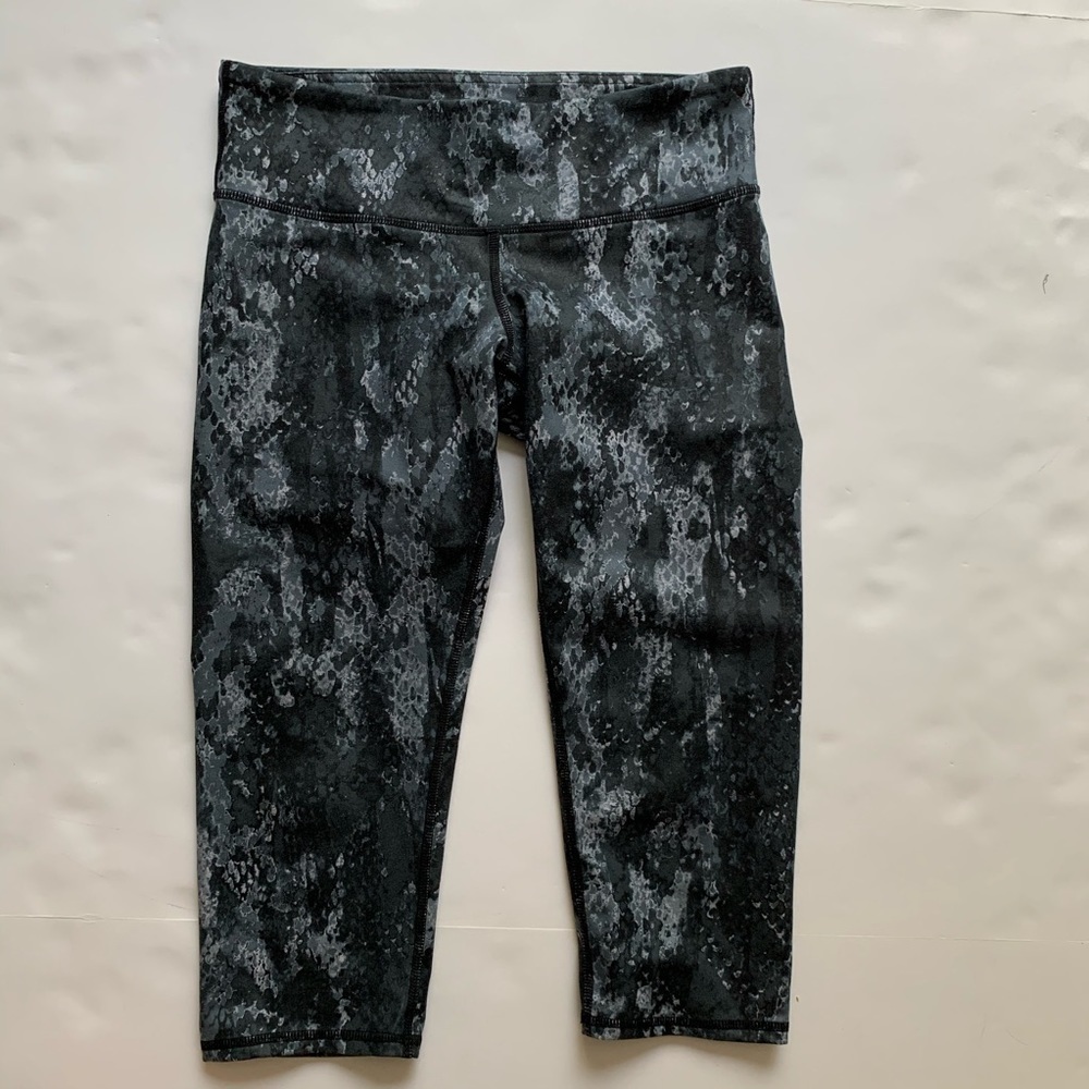 Alo Yoga crop leggings - Picture 2 of 7